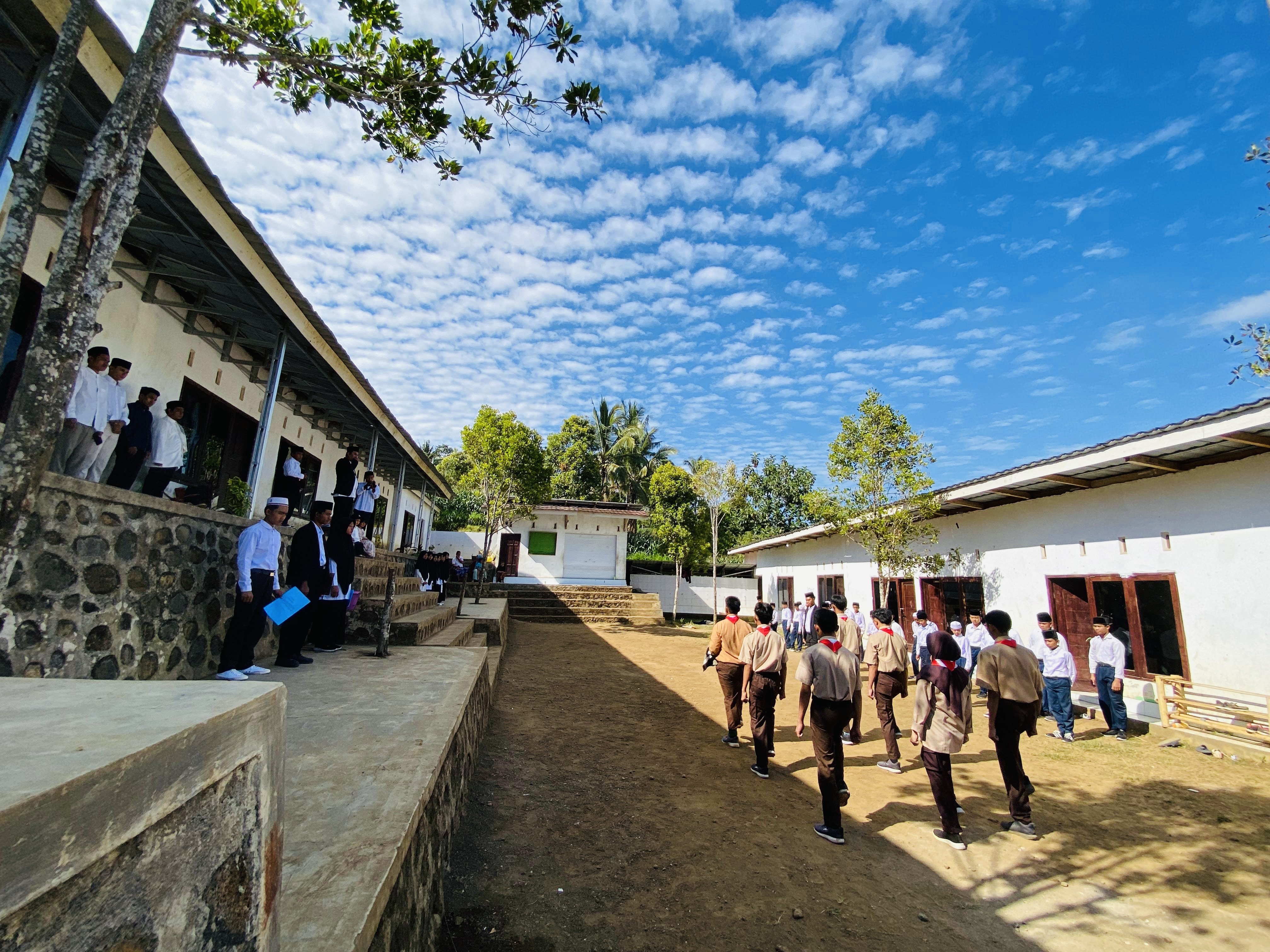 Pondok Modern Internasional Nahdlatul Tujjar Gelar Upacara Peringatan Hari Kemerdekaan RI ke-80